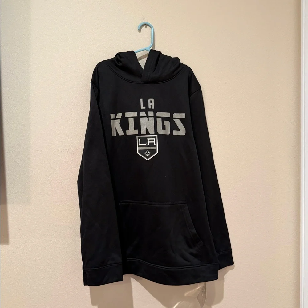 NWT LA Kings Kids Black Hoodie Sweater